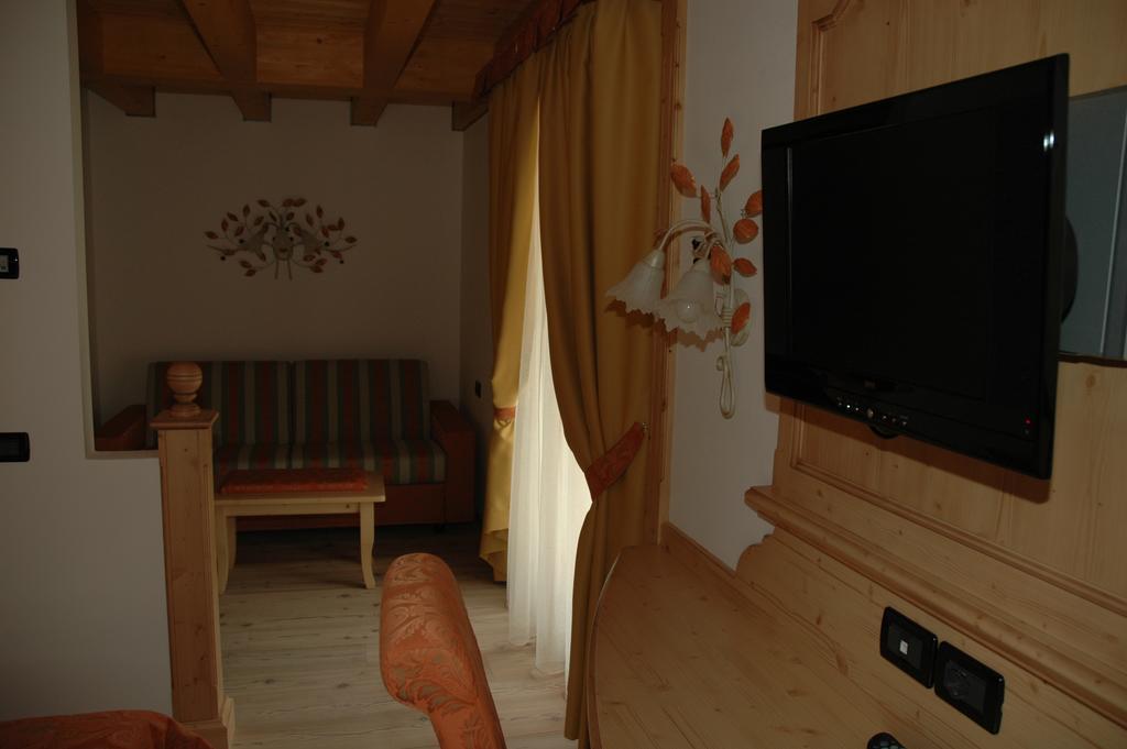 Residence Garni Il Giglio Commezzadura Pokoj fotografie