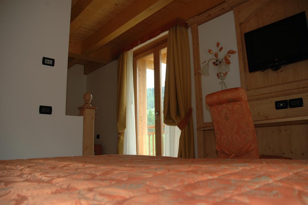 Residence Garni Il Giglio Commezzadura Exteriér fotografie