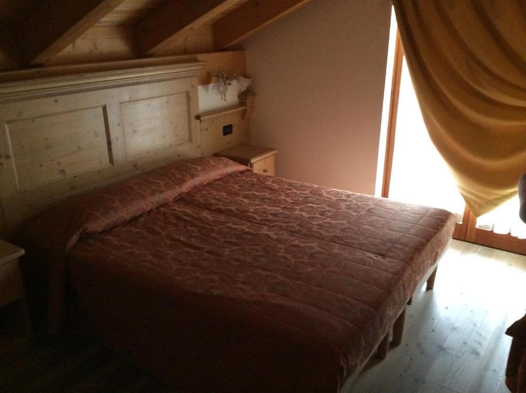 Residence Garni Il Giglio Commezzadura Pokoj fotografie